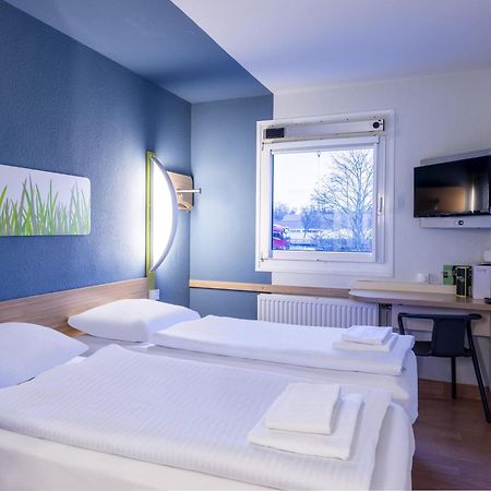B&B Hotel Kassel-Lohfelden ภายนอก รูปภาพ