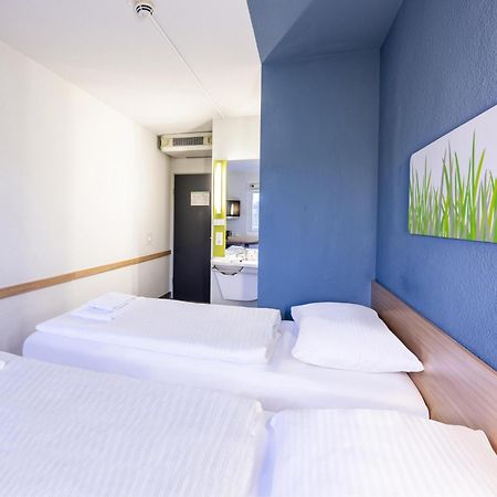 B&B Hotel Kassel-Lohfelden ภายนอก รูปภาพ