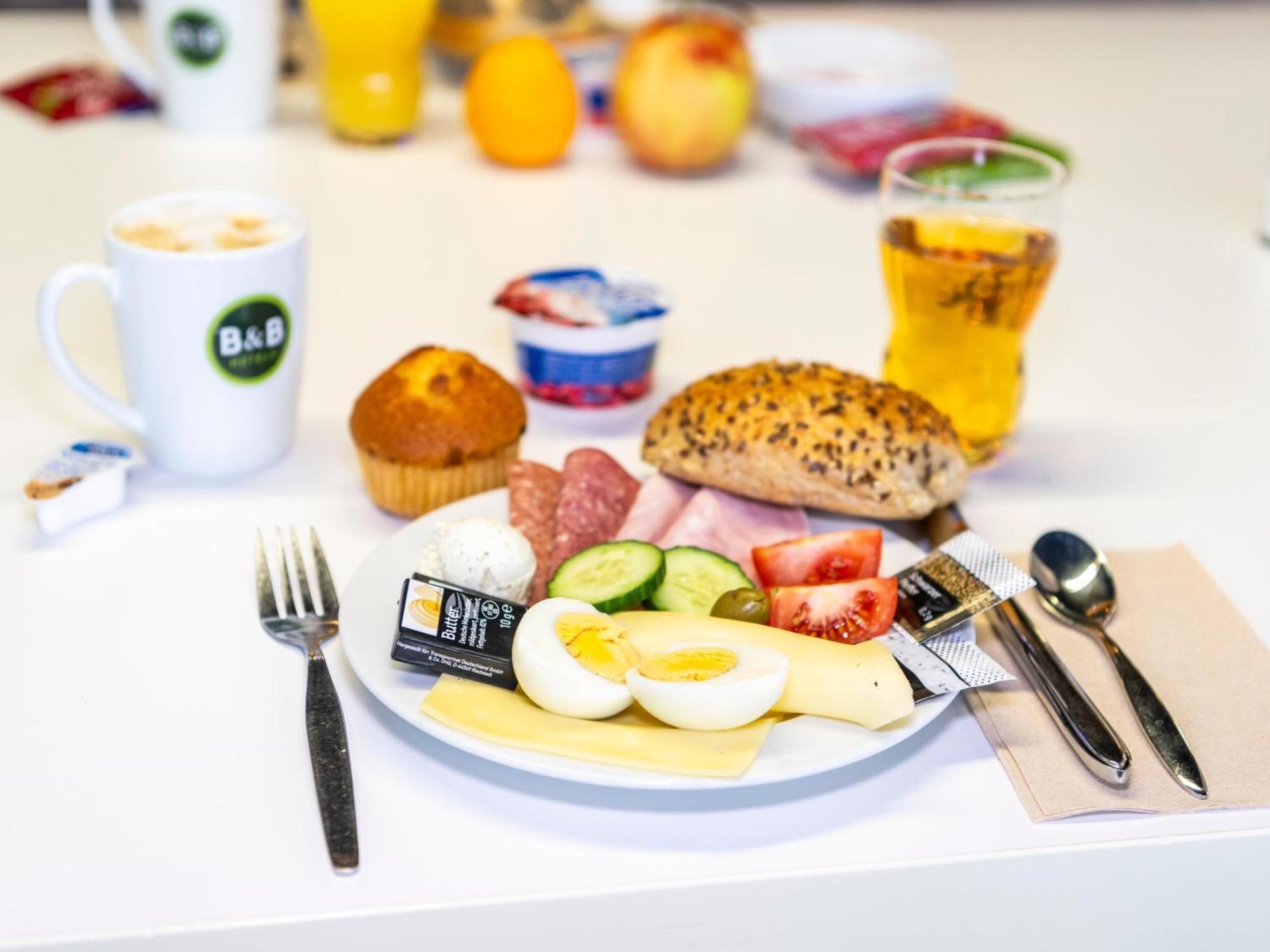 B&B Hotel Kassel-Lohfelden ภายนอก รูปภาพ